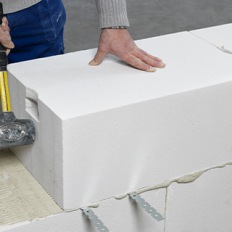 Des blocs en béton cellulaire à la fois porteurs et isolants : une petite révolution !