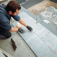 À quoi faire attention lors de la pose de dalles de céramique à l’extérieur ?